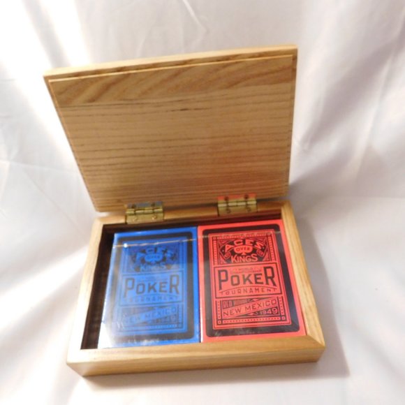 Aces Over Kings Two Decks of Poker Cards in Wood Box Sealed Decks - Picture 4 of 8